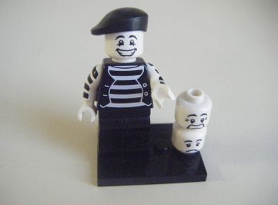 LEGO Mini Figure. Series 2.