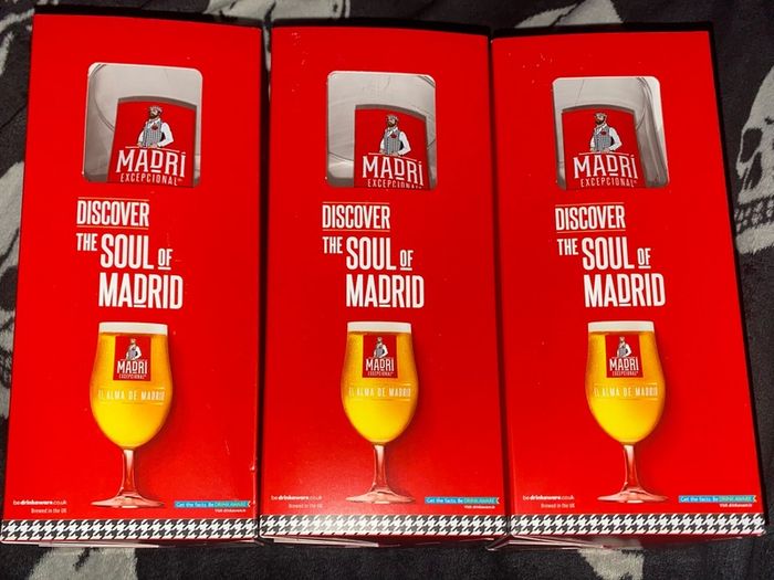 Madri Beer pint Glasses brand new