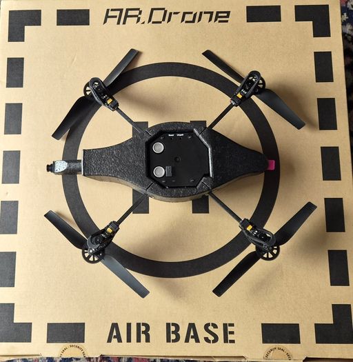 AR Parrot Drone like new complete in box