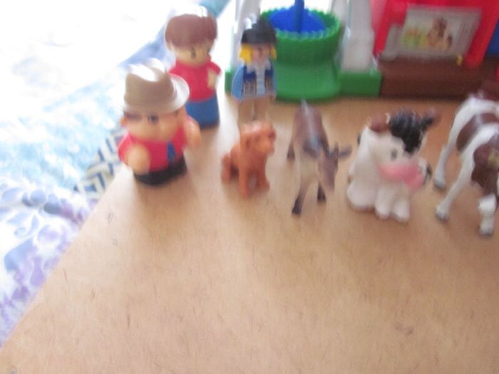 Fisher Price Farm House/Animals