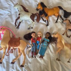 Spirit Riding Free Dolls and Horses Bundle  3 Dolls  and5 Horses