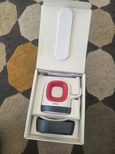 Cricut Joy Starter Bundle with EasyPress Mini