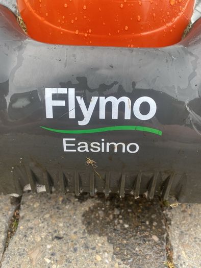 Electric lawnmower