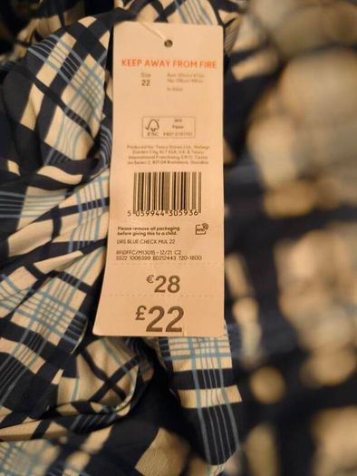 BNWT: Dress Size 22
