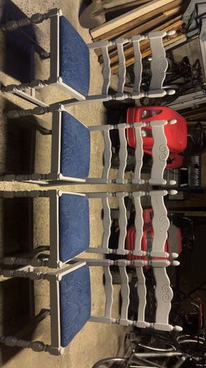 4 chairs
