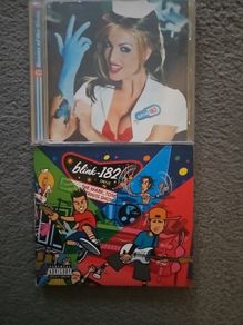 Blink 182 CDs Collection: Enema Of The State / The Mark, Tom, And Travis Show.