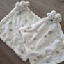 Blanket and swaddle bundle Image 3