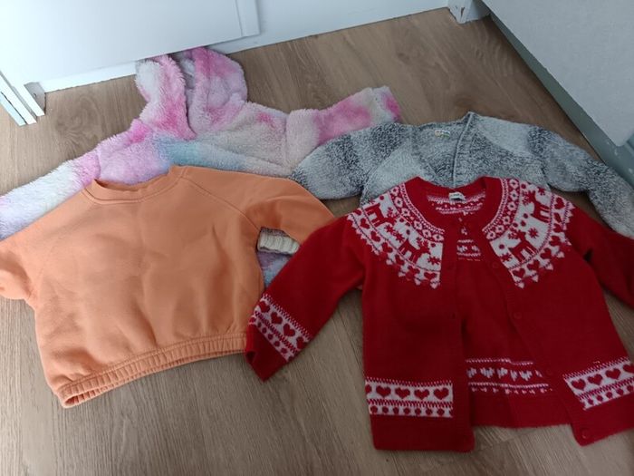 Girl clothes bundle age 3-4
