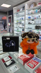 F7s Earphones