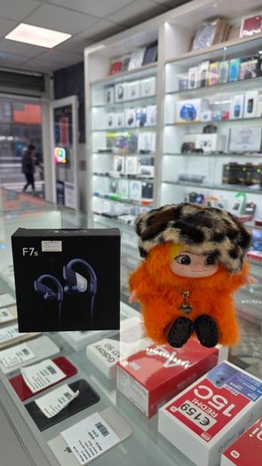 F7s Earphones