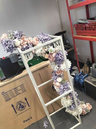 wedding stands and flowers