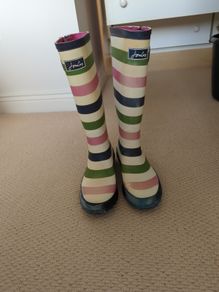 Used wellies