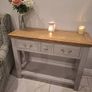 console table Image 3