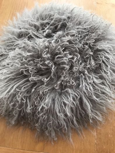 Seat Cushion, Luxurious Fur Chair Pad Super Soft Car Seat Cover Non-Slip Natural Wool Rugs Office Desk Chair Stool Cushion