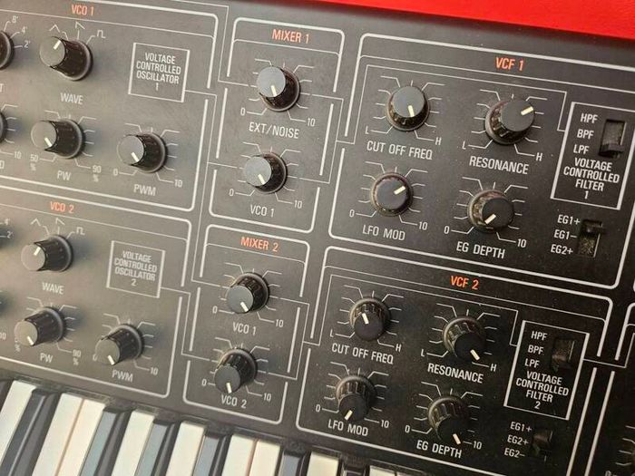 Yamaha CS15