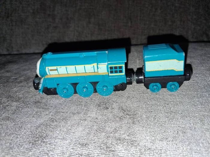 x10 Bundle - Thomas Tank Engines Friends - Diecast Metal Magnetic Take N Play Train Engines