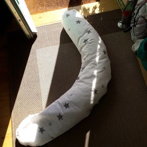 breastfeeding pillow