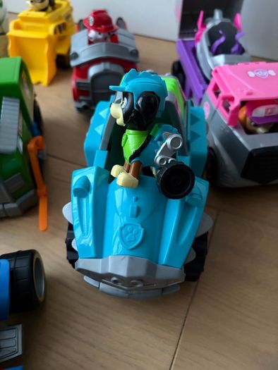 PAW Patrol Rescue Vehicles & Figures Bundle Set (8 Pups & Vehicles)