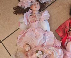 vintage porcelain dolls job lot perfect condition with certificates