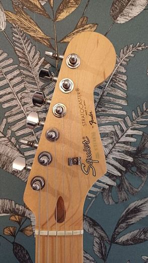 Squier E Series Stratocaster