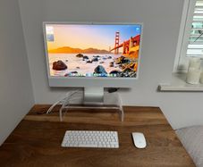 Apple iMac 24" M3 (2023), Silver, 8GB / 256GB, Touch ID Keyboard, Magic Mouse & Acrylic Stand