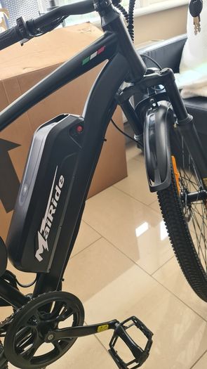 BRAND NEW! City E-BIKE with Nice Extras. 0Kms Electric