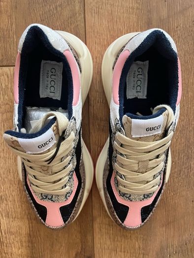 Gucci sneakers