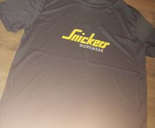 Gray Snickers workwere T shirts look your best in work