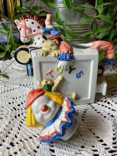 Vintage Leonardo collectable tea pot