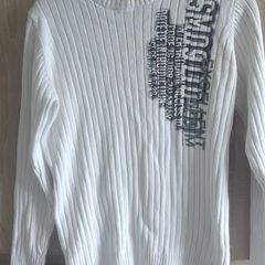 White man sweater size fits sm m worn once