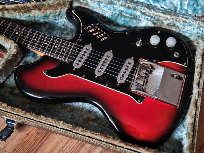 Vintage 1963 Burns London Vista Sonic (Delivery available)