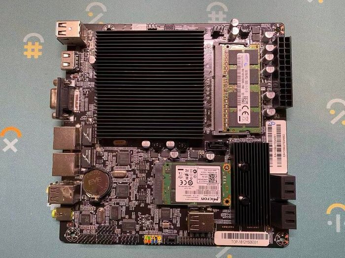 Custom/DIY 4-bay NAS