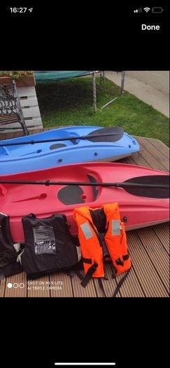 BIC Ouaossu Kayaks x1 with paddle & 2 life jackets
