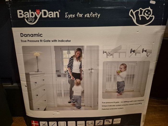 Extendable stair gate