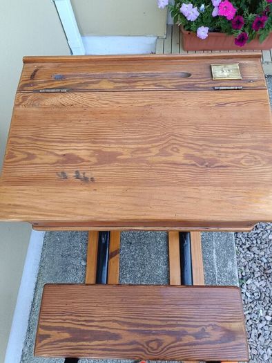 Old vintage single school desk with seat