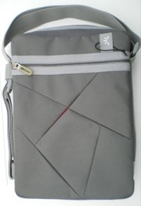 Case Logic ULA-110 10.2-Inch Netbook bag