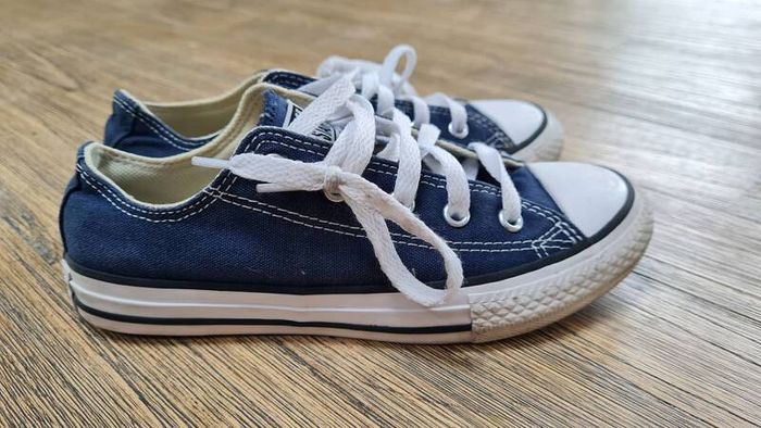 Navy Converse Size 1
