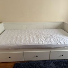 Day Bed
