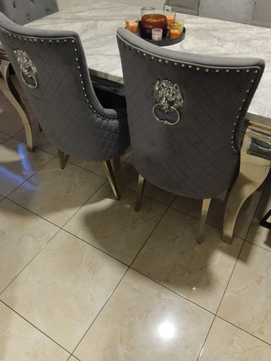 Dining table and 6 grey velvet chairs