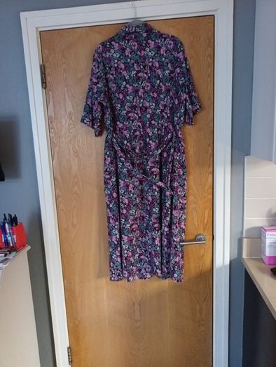 Rowen Avenue Floral Shirt  Dress.  S. XL- 16