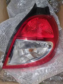 Renault Clio  2010 Right rear tail light lamp 8200886946