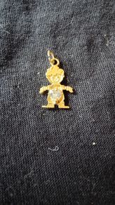 14k Gold Child necklace pendant