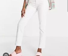 Pieces Luna raw hem straight leg Jeans White Size 29 32 UK 12 BNWT RRP 40