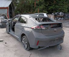 Breaking Hyundai ionic 2017 hybrid