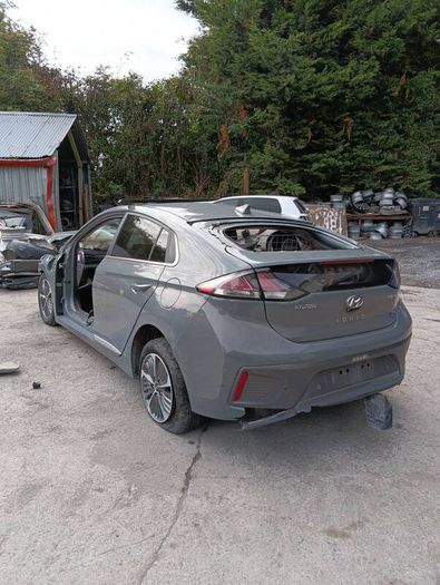 Breaking Hyundai ionic 2017 hybrid
