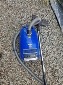 miele s8 hoover Not working