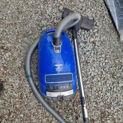 miele s8 hoover Not working