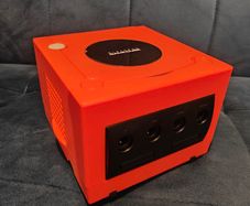 Modded GameCube (Warm Red)