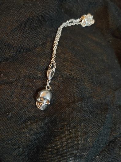 skull pendant