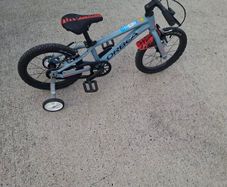 kids Orbea bike (like new)